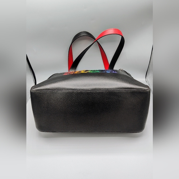 NWT Coach Tote 27 with an ombre rainbow signature Horse and Carriage. black/red - Picture 5 of 11